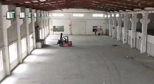 凤岗五联单一层砖墙到顶带卸货平台厂房出租 合同5年