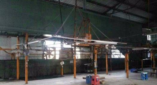 清溪三中出租喷漆带设备厂房2200平，靠近主干道边