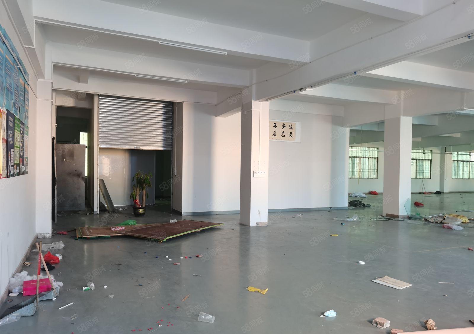 南城天安数码城附近小面积厂房420平，交通便利，环境好！