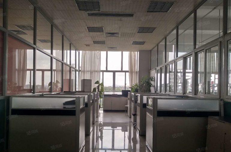 南城唯一个带3吨货梯的 办公室 贸易场地，小面积可分200平
