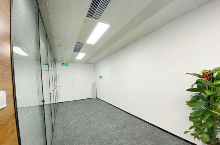 南城行政中心 办公室，电子商务场地出租500平，可分200平