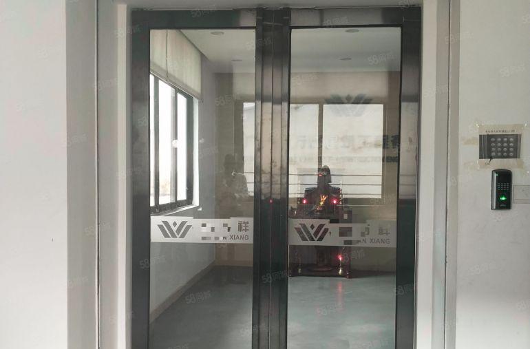 南城 独院 厂房出租 3000平方，现成装修 办公室，形象好