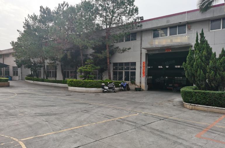 厂房出租！南城雅园超大空地独门独院厂房1460平，水电齐全