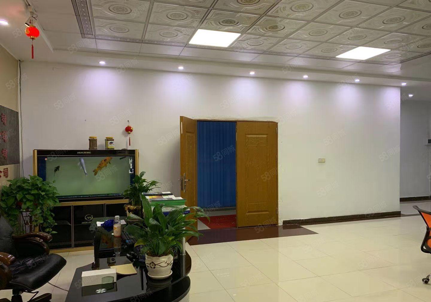 南城蛤地新空出厂房440平，可做贸易电子办公，仓库，小加工等