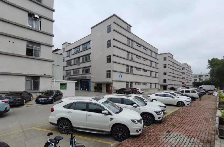 南城植物园附近水濂山工业区厂房出租，100平方起租8元