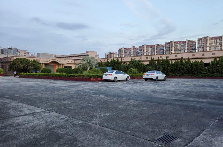 南城白马单一层标准厂房出租15000平方，大小分租，空地超大