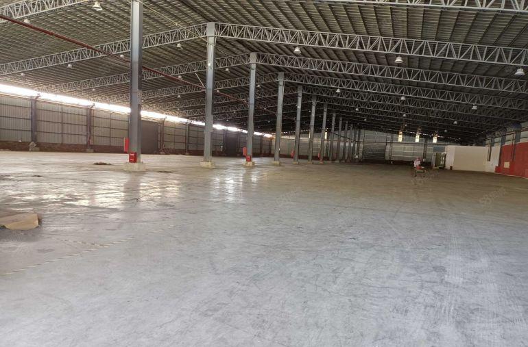 南城低价原房东仓库厂房出租12000平方，高度8米，可分租