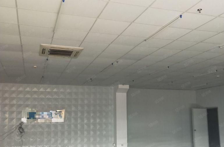 南城 独院 厂房出租 3000平方，现成装修 办公室，形象好