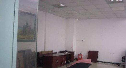 凤岗浸校塘一楼注塑，设备厂房600平方，公摊面积小