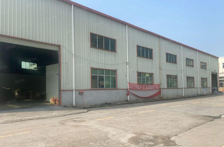 东城桑园工业区新出单一层1600平方米，水电齐全好停车。