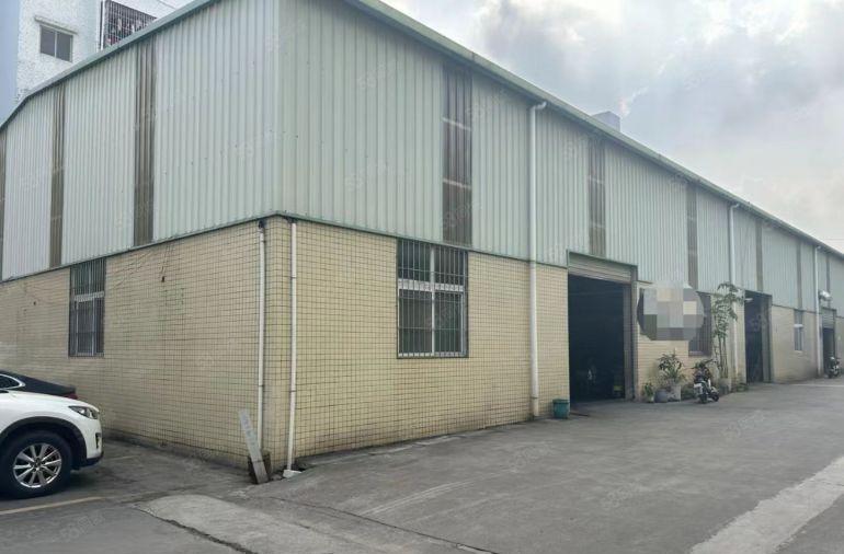 全新厂房出租，原房东。实际面积。现成地坪漆，办公室。