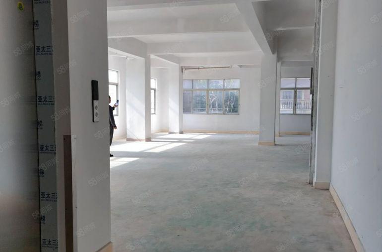 东城桑园一楼650平方米厂房低价出租