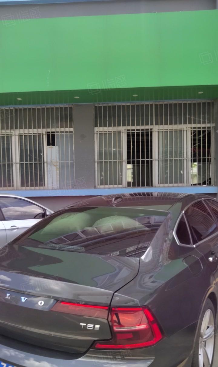 东城牛山一楼1600平厂房出租,大小可分租！空地大，价格便宜