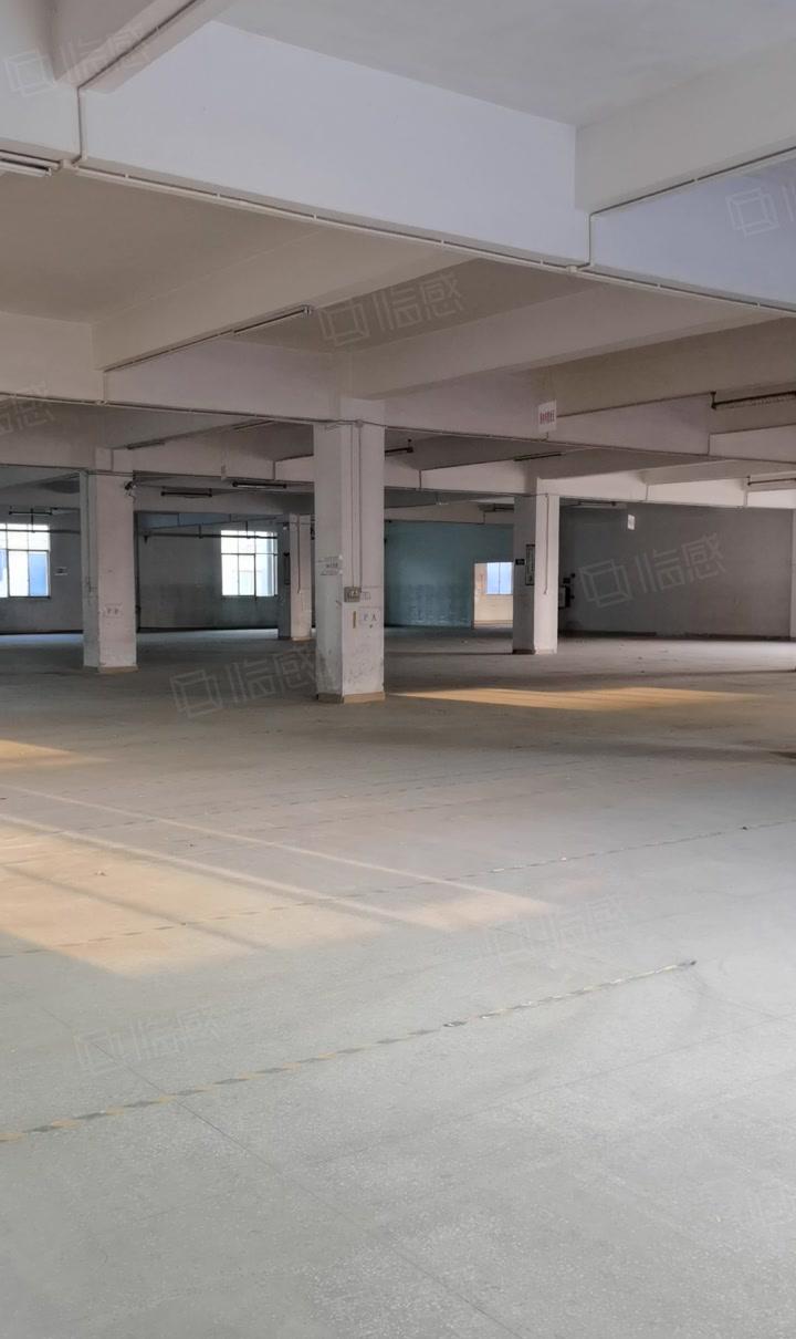 东城余屋工业厂房一楼1200平方  钢构区500平方  配套