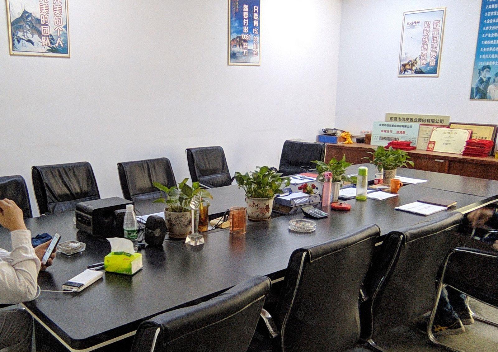 厂房出租东城带修厂房出租2楼1000平方3楼1800面积按需