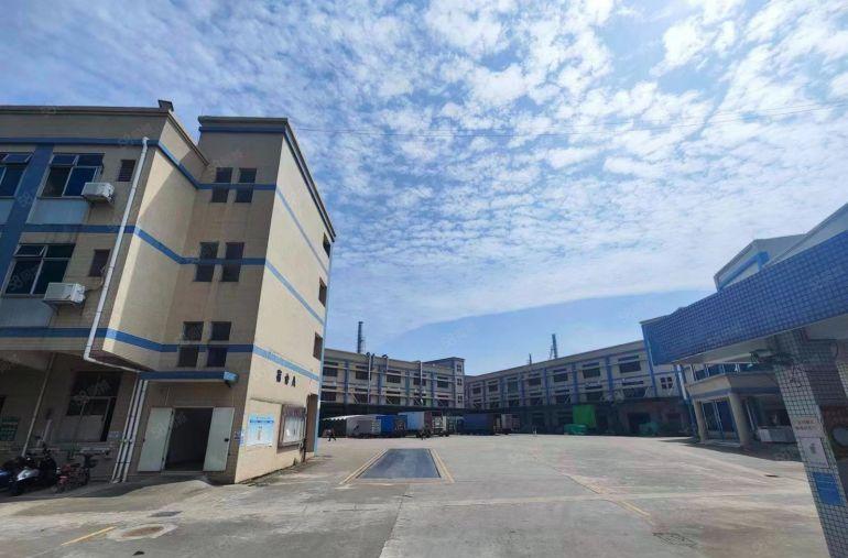 东城同沙厂房总面积20000平，变压器2千千瓦，现成装修