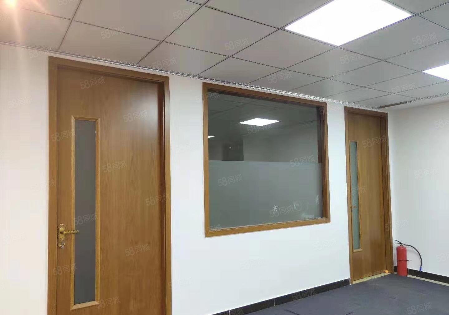 东城 东站路口 小厂房 700平方,8元急租！好招工