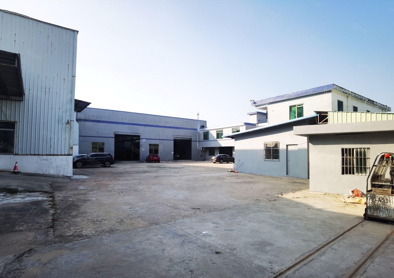 东莞成熟工业区，独院厂房出租，砖墙到顶滴水8.5米，空地超大