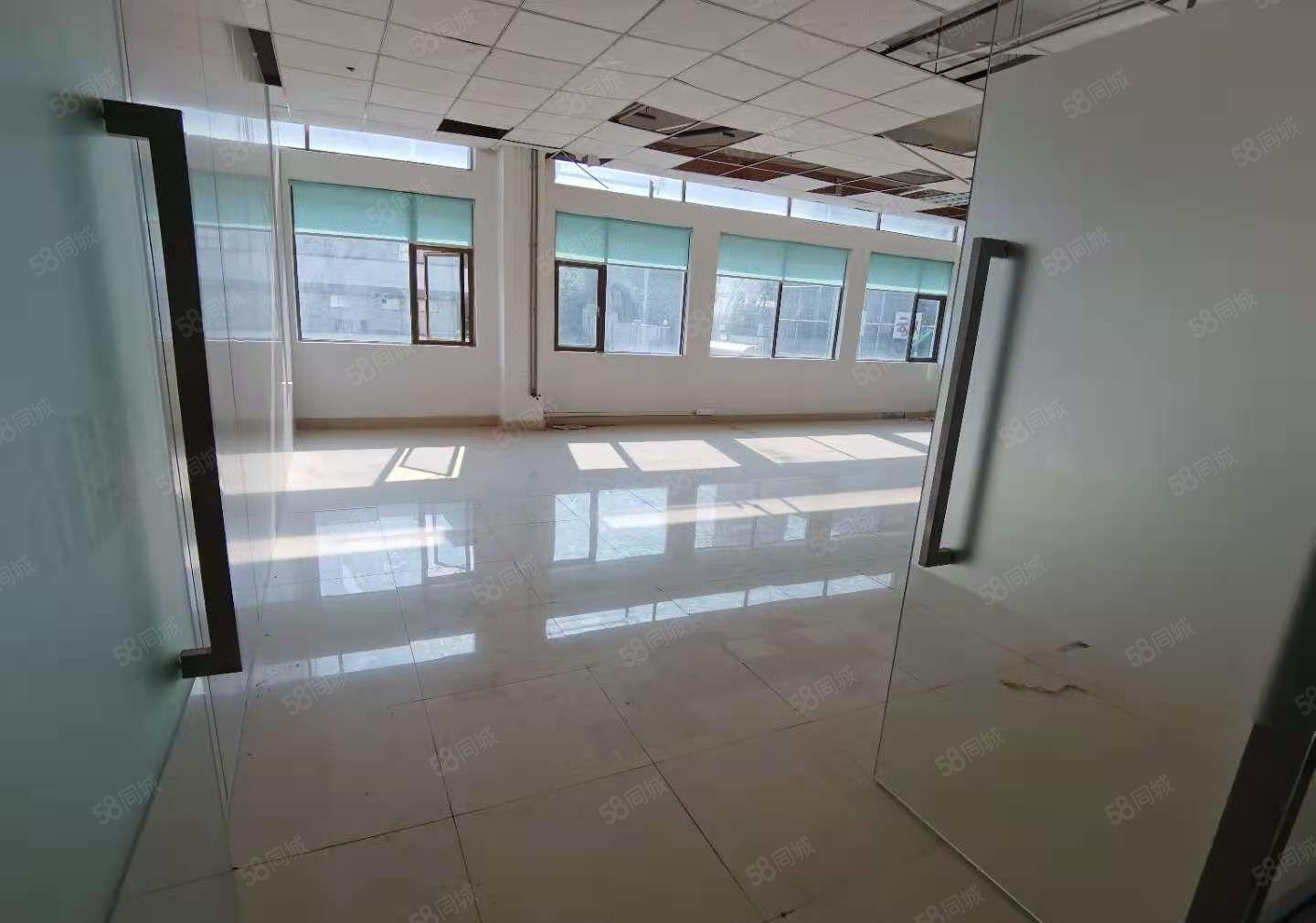 东城桑园标准厂房分租楼上600平方精装修形象好近邻环城东路