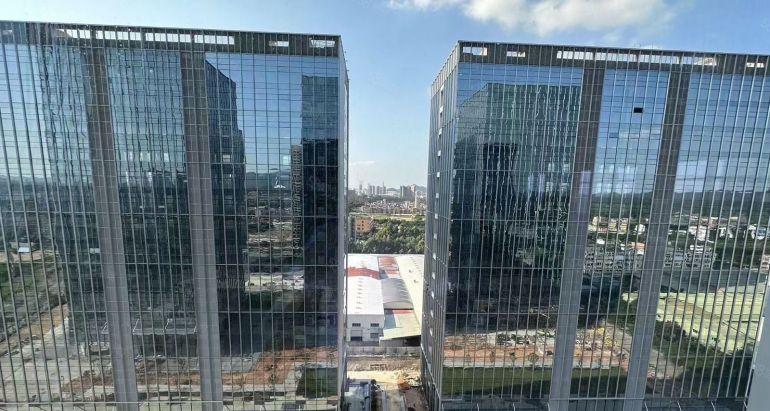 房东直租，东城全新落地玻璃幕墙厂房直租，形象高大上，配套齐全