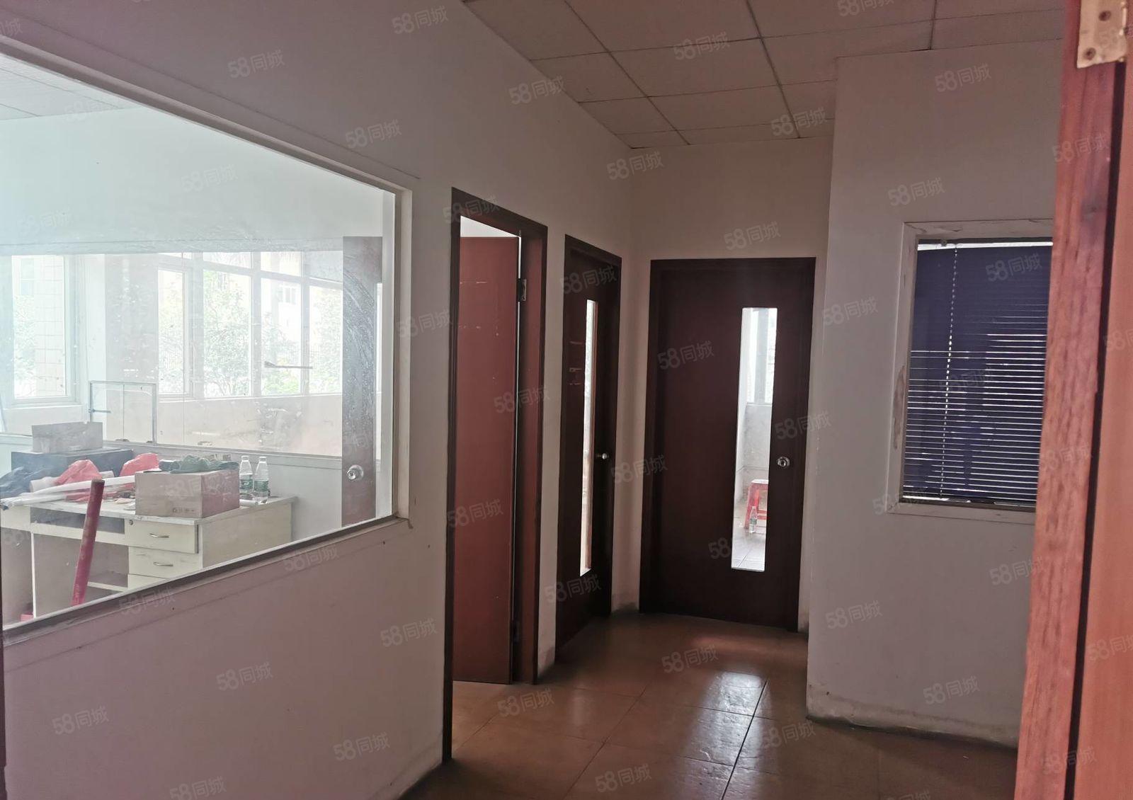 东城温塘砖窑办公室精装修450方，适合贸易仓库，一楼可进货柜