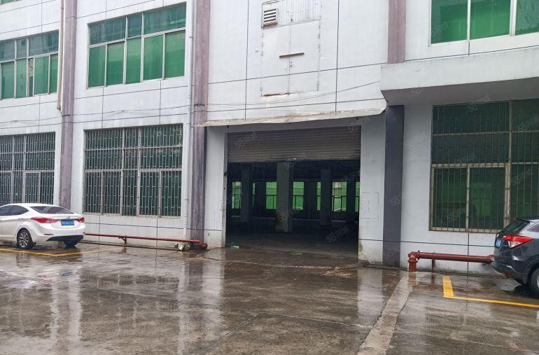 东城周屋工业园厂房出租一楼3000方，现成装修办公室，可办环