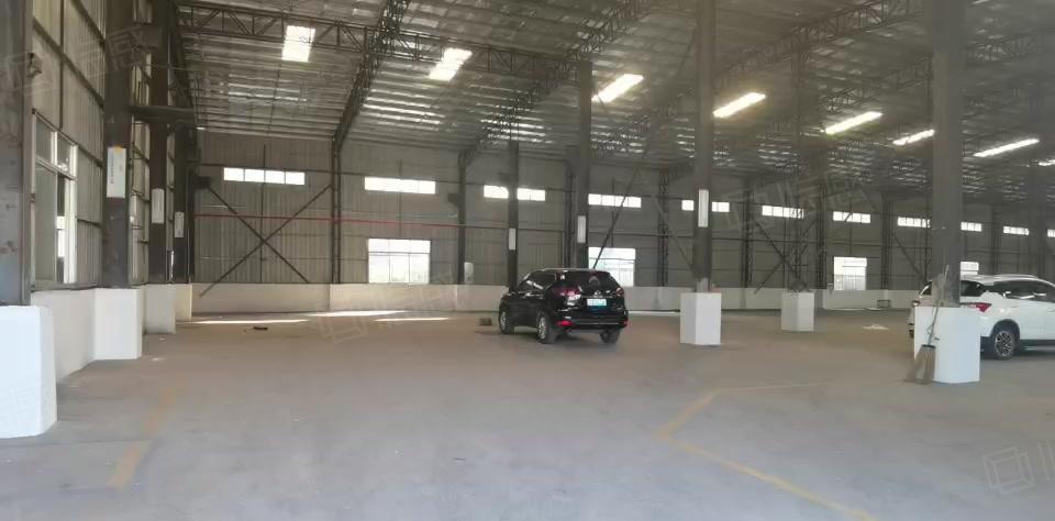 东莞成熟工业区，独院厂房出租，砖墙到顶滴水8.5米，空地超大