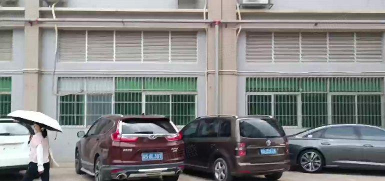 东城独院厂房仓库出租1300平低价出租