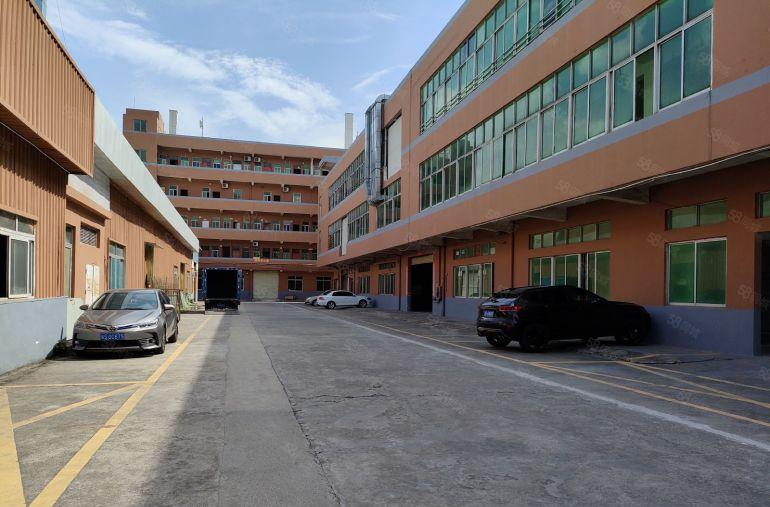 铁皮房出租 厂房仓库招租 价格好谈，交通方便