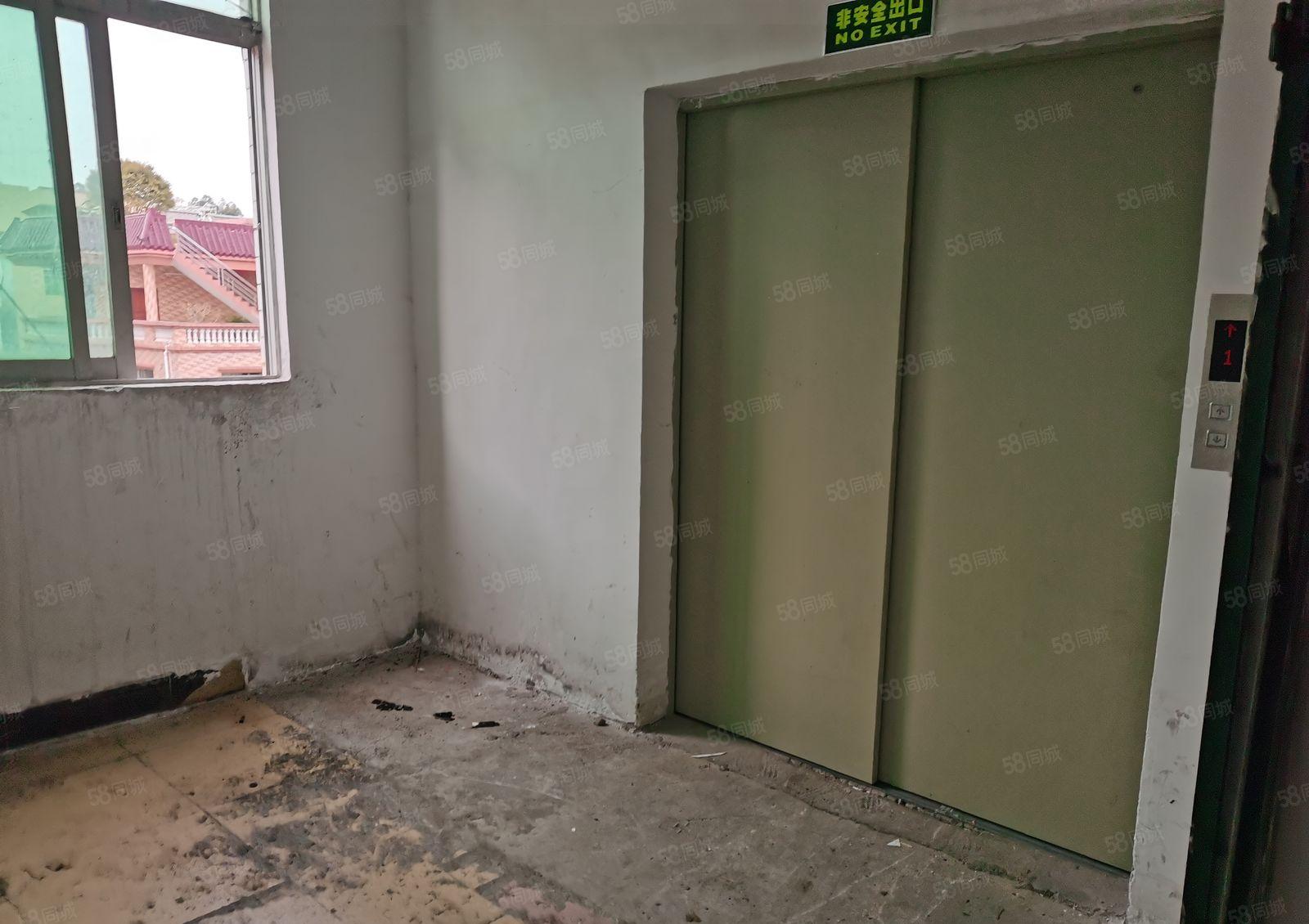 温塘新出三楼厂房600平方现成办公室