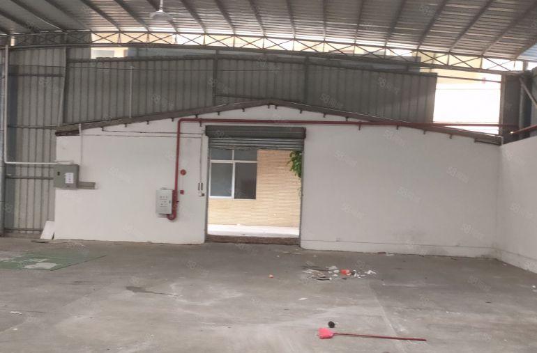 东城温塘单一层厂房400平出租，大车出入方便，可做仓库或生产