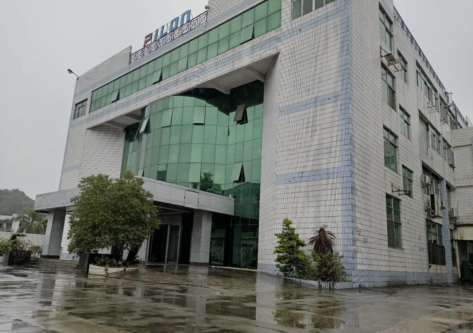 东城桑园标椎厂房一楼1500现成装修可办环评，价格便宜