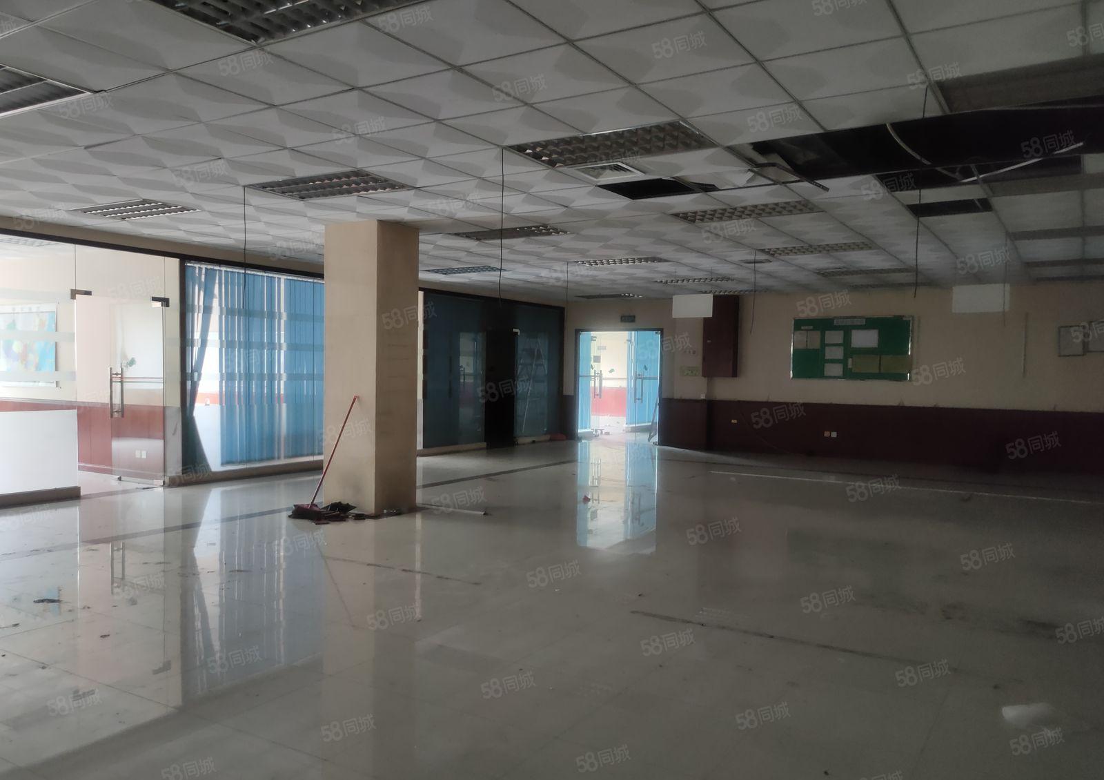 东城温塘楼上3000平方精装修低价厂房出租500平方起分租。