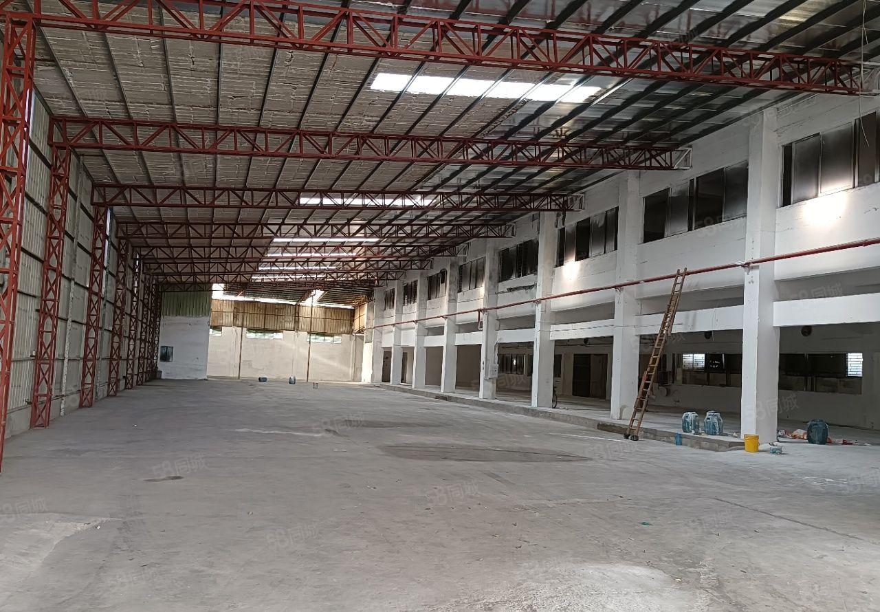 东城桑园单一层8米钢结构厂房3200平，有空地