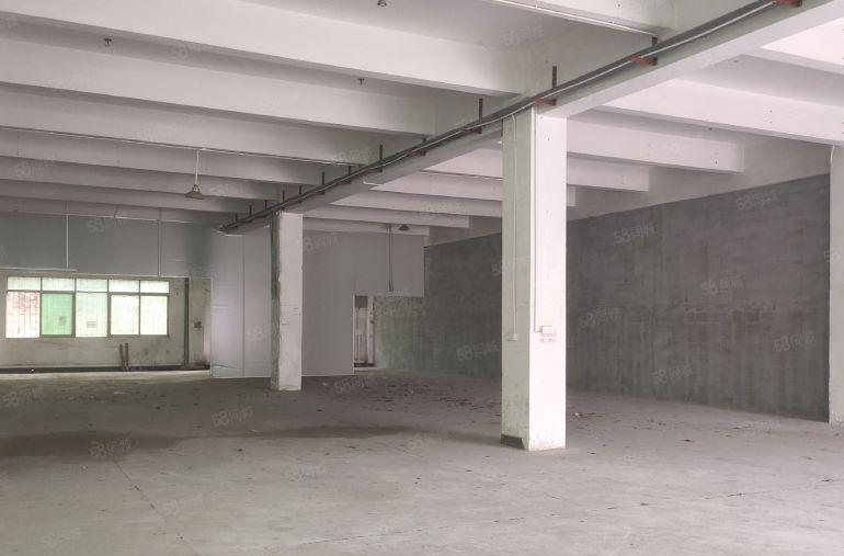 东城温塘独院厂房分租一楼630平，现成办公室装修，低价出租。