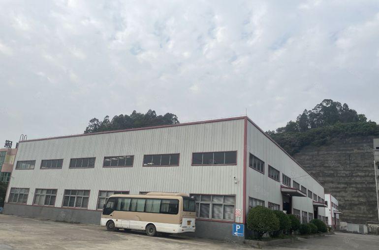 东城牛山独门独院单一层4000平，办公楼1600平，