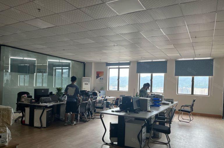 虎门怀德原房东独门独院楼上1500平米精装修电子厂房低价出租