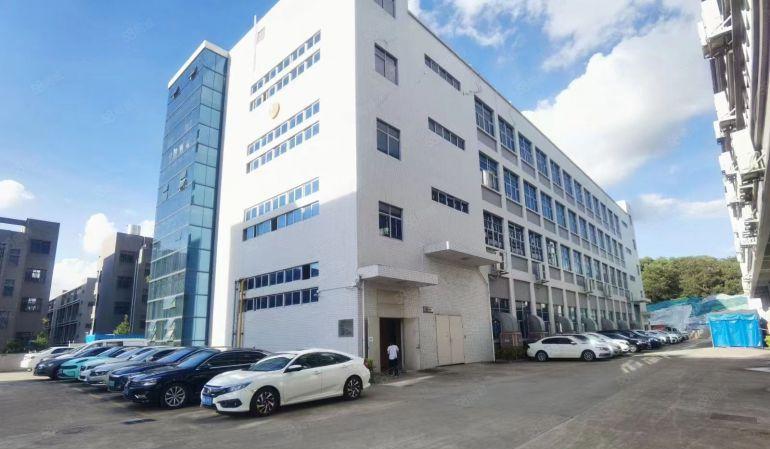 虎门镇龙眼服装产业园2楼1500平带消防喷淋，低价厂房出租