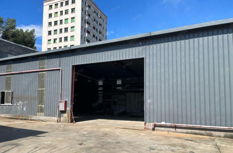 低价单一层小独院1500方水电齐全带有宿舍办公楼