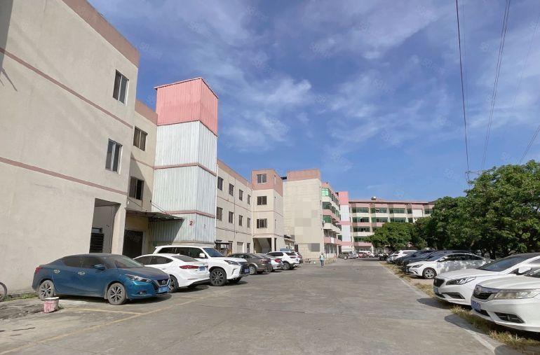 虎门靠近主干道1350平精装修水电齐全 低价厂房出租