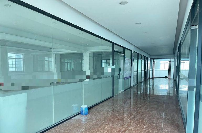 无尘车间特价！虎门北柵二楼1800平厂房出租 无转让费精装修