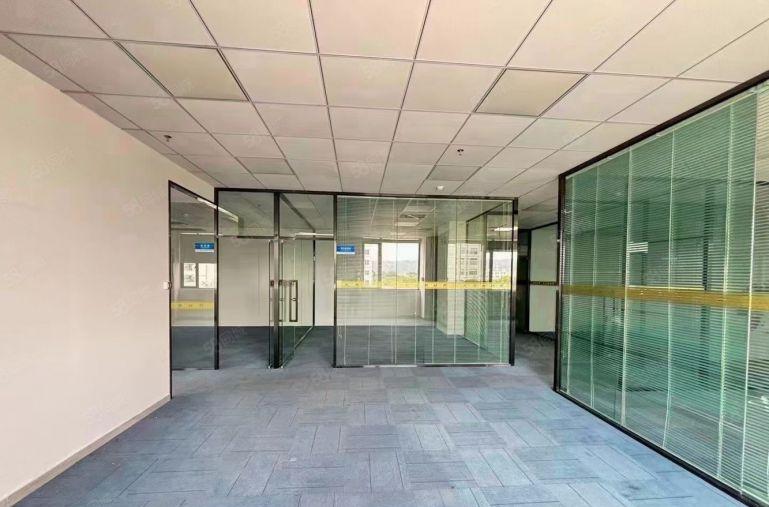 虎门北栅原房东出租二楼整层1000平方，带豪华装修