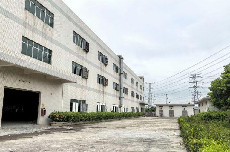 虎门厂房仓库出租   形象好空地大1400平米起租