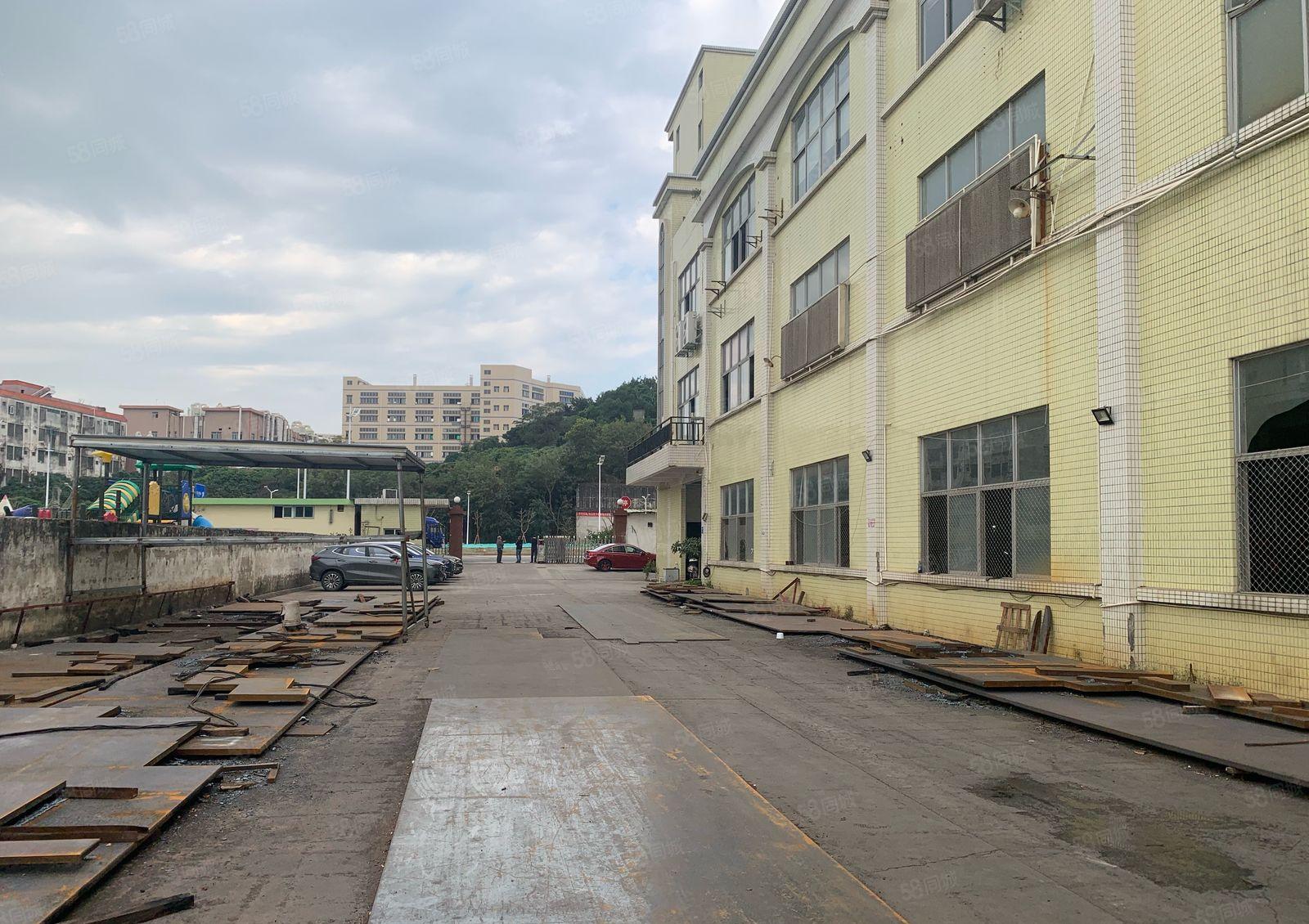 虎门路东10元厂房招租特价带装修2100平米