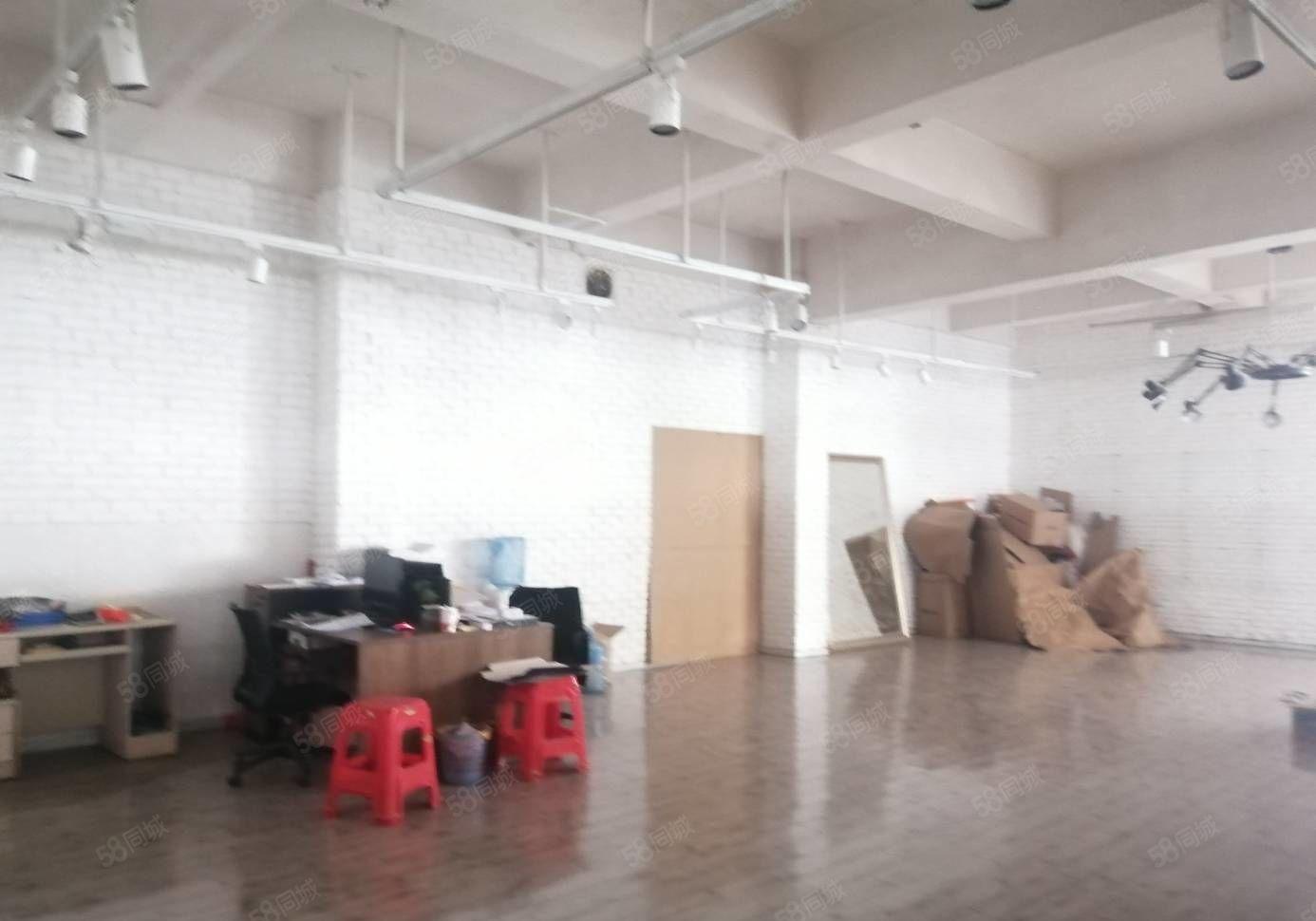 虎门南栅五区新出原房东厂房2680平精装 可办环评