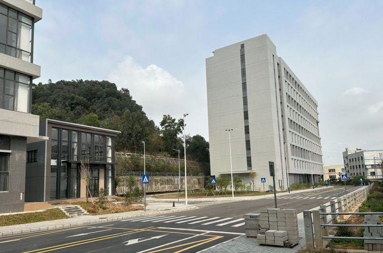 虎门厂房出租可办环评一楼加楼上5000方大小可分租