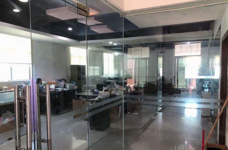 笋!！大宁原房东分租豪华装修1楼3000平厂房啦！