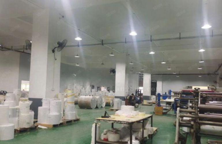 虎门镇怀德原房东分租一楼1900平方厂房出租，可以分租