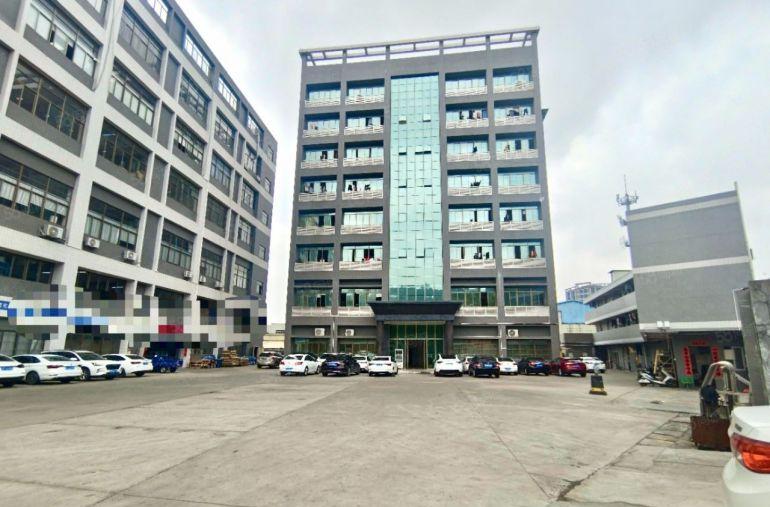 虎门南栅市场附近，实际面积出租楼上厂房3000平方，大小可分