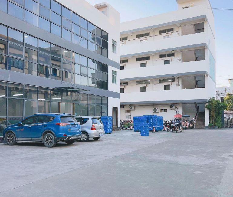 虎门独门独院服装厂房出租，8000平方现成装修！